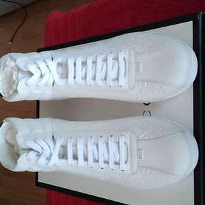 AUTHENTIC Brand New MEN'S Gucci Sneakers, Sz 11, White, Price Set Firm